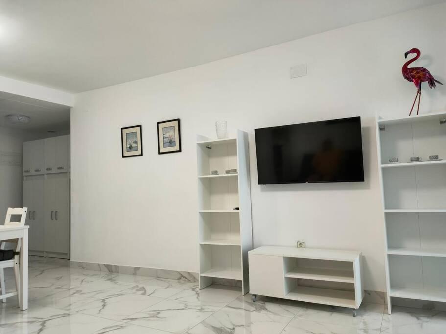 Apartament Flamingo Z Basenem Торевьиа Экстерьер фото